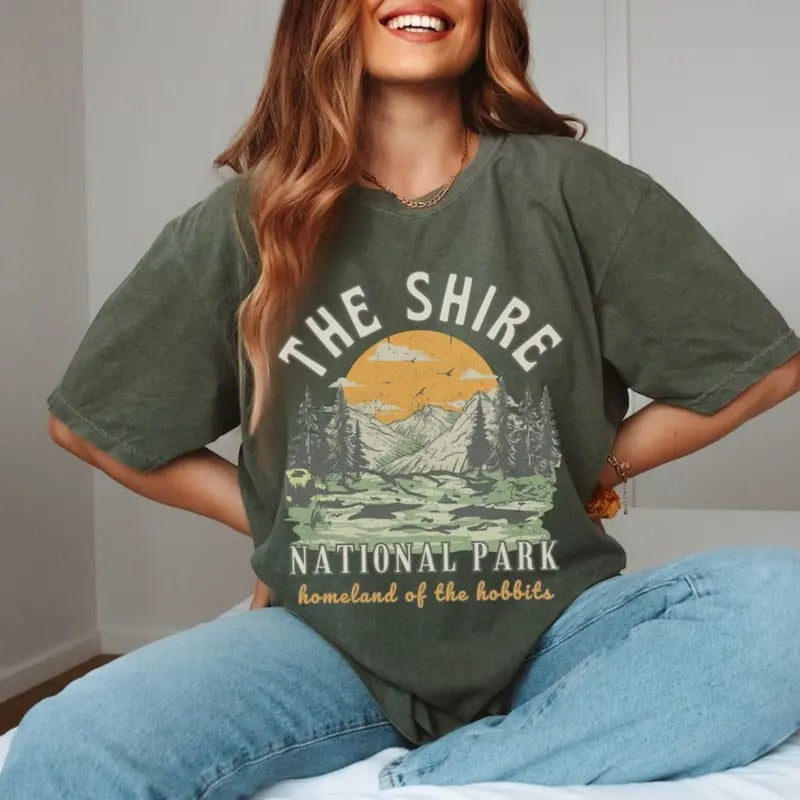 Vintage Middle Earth Hobbit Homeland T-Shirt / Sweatshirt / Hoodie