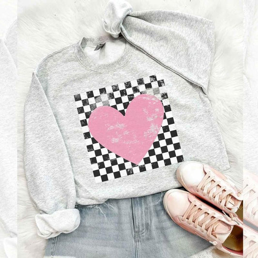 Retro Checkered Heart Graphic Perfect Gift T-Shirt / Sweatshirt / Hoodie
